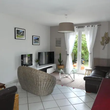 Valence, Jolie Maison Avec Jardin Villa